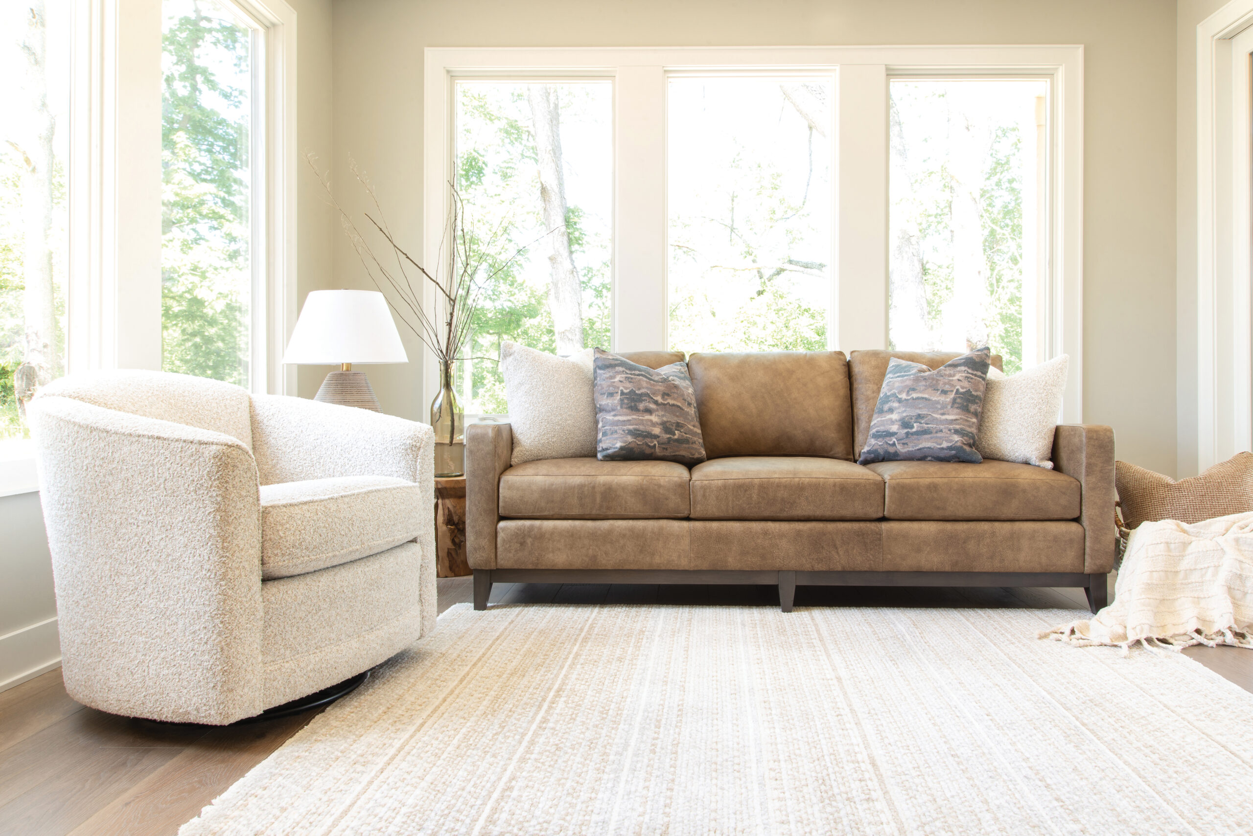 Smith Brothers 232 Sofa Sofas Customizable 3 Smith Brothers 232 Sofa Sofas Customizable 3