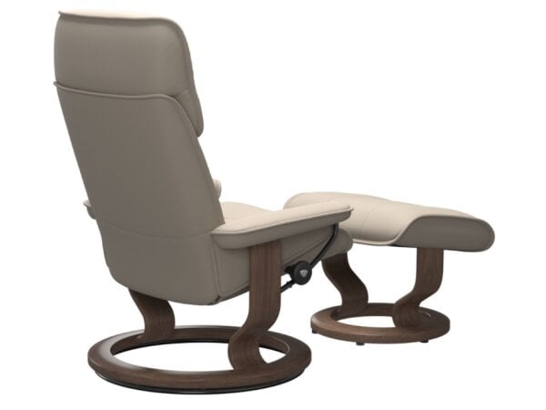 Stressless® Admiral Recliner – Classic Base Chairs Stressless 3 Stressless® Admiral Recliner – Classic Base Chairs Stressless 3